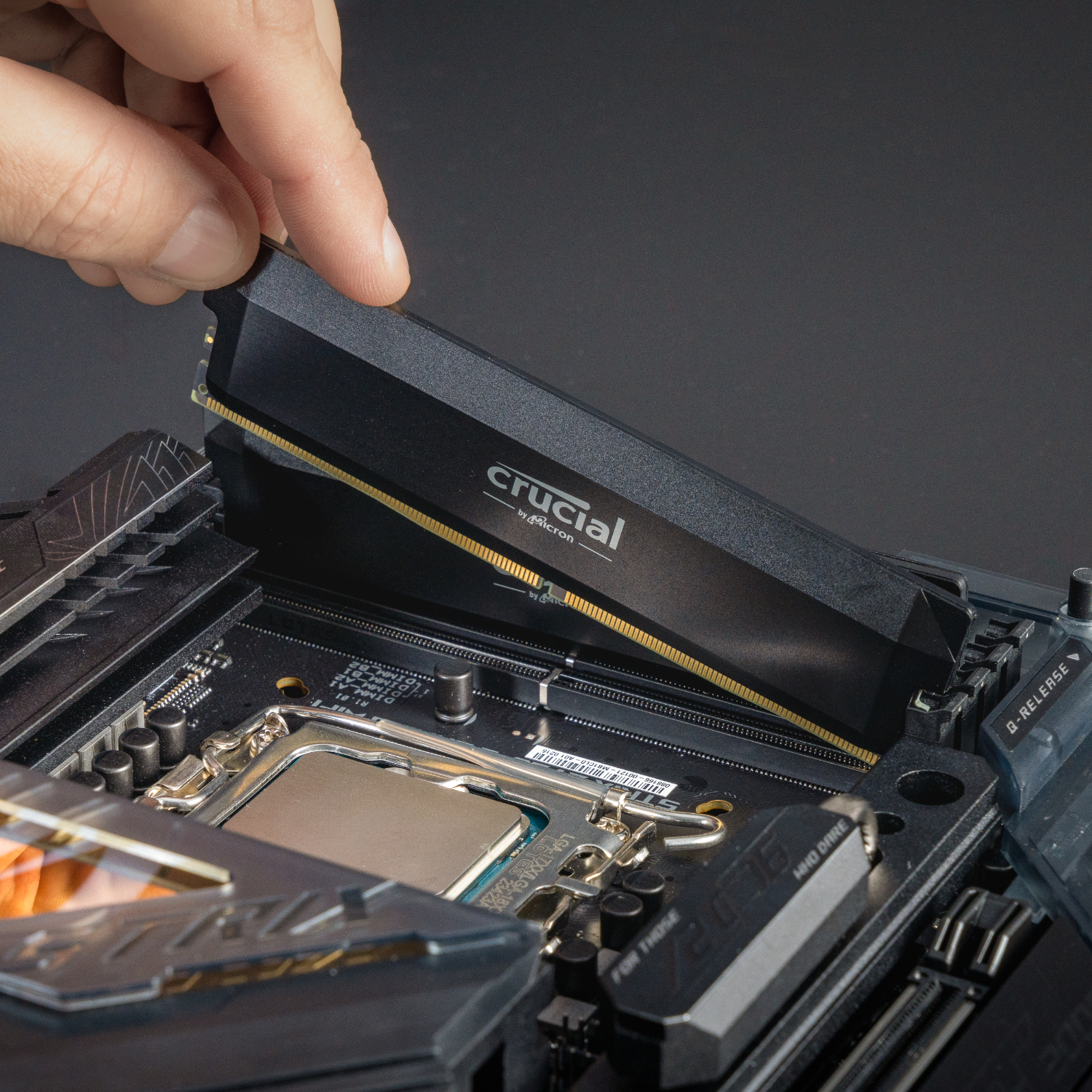Crucial Pro Overclocking 16GB 6400MHz DDR5 Desktop Memory Black - Image 4
