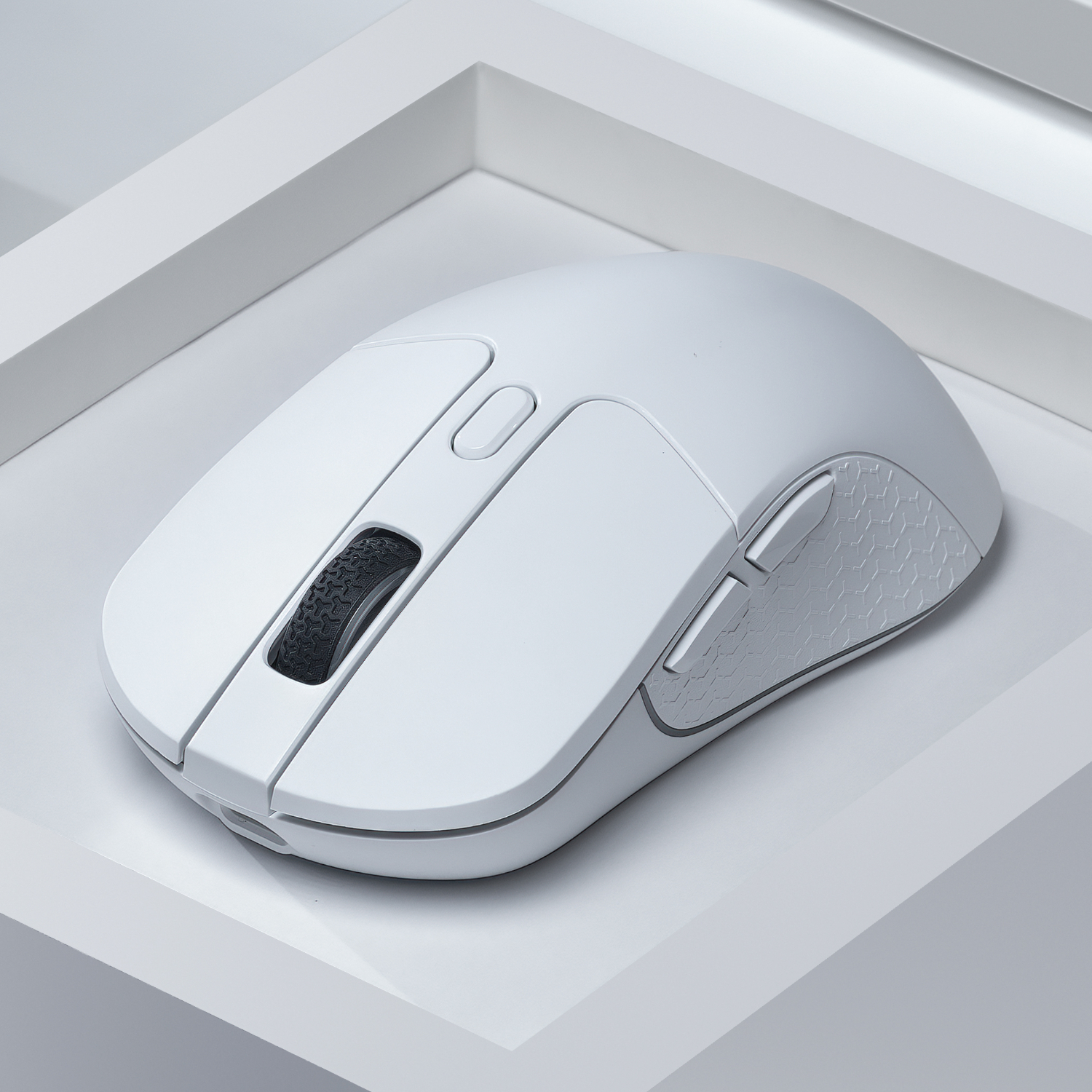 Keychron M3 RGB Wireless Optical Mouse - White - Image 5