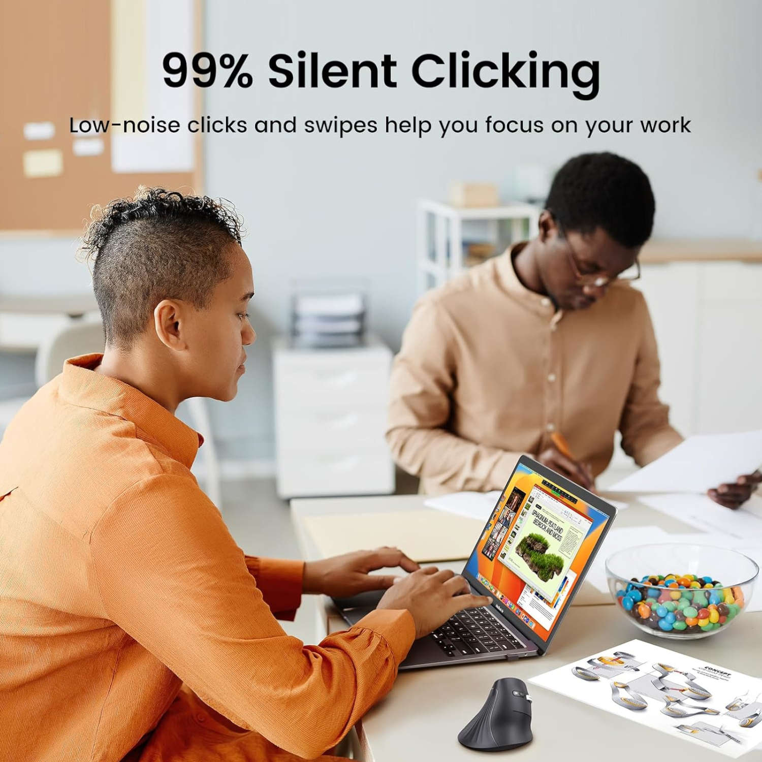 UGREEN Multi-Mode Vertical Mouse Bluetooth and 2.4G Wireless–Black - Image 5