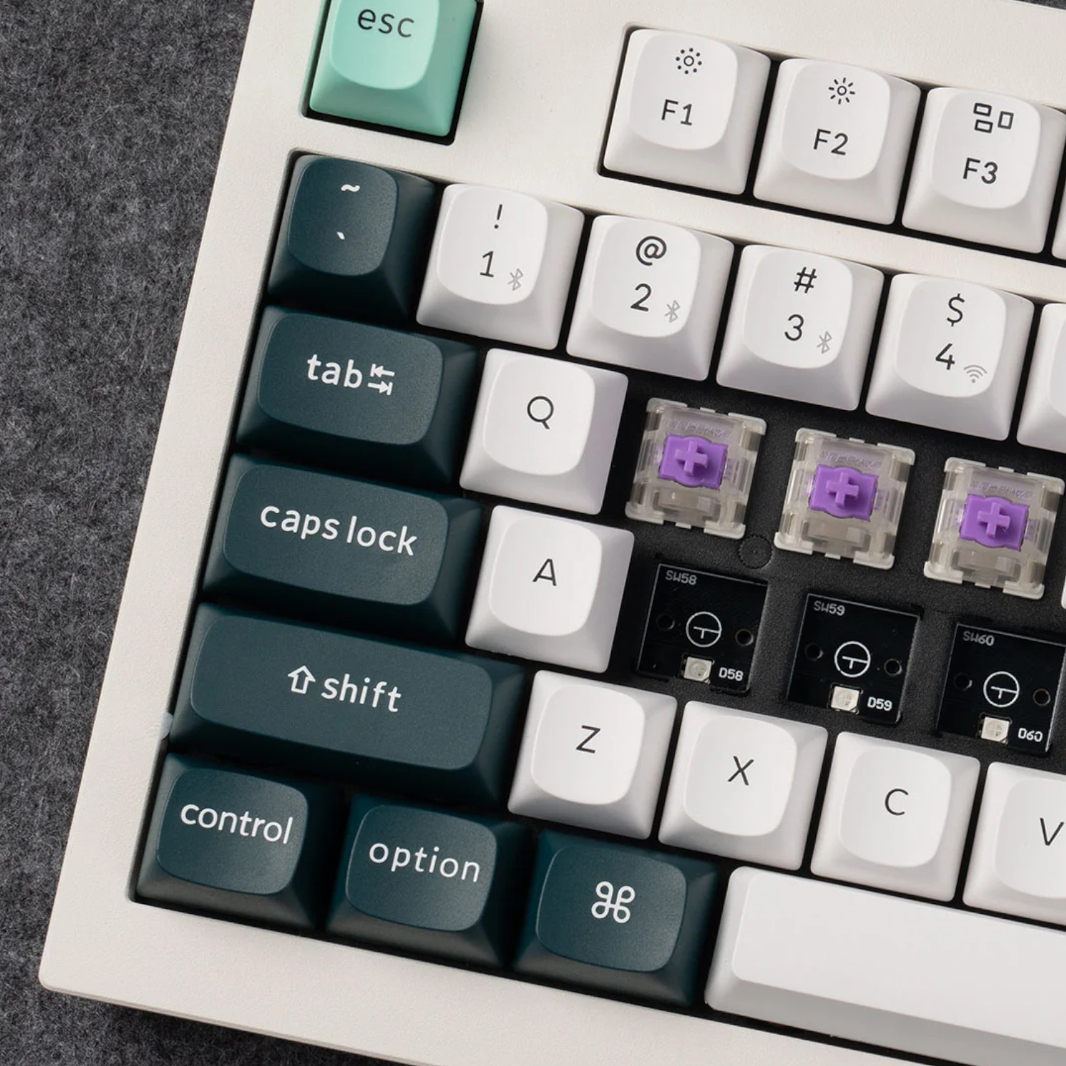 Keychron Q3 HE QMK 80% Wireless Custom Mechanical Keyboard (Nebula Switch) - Shell White - Image 4