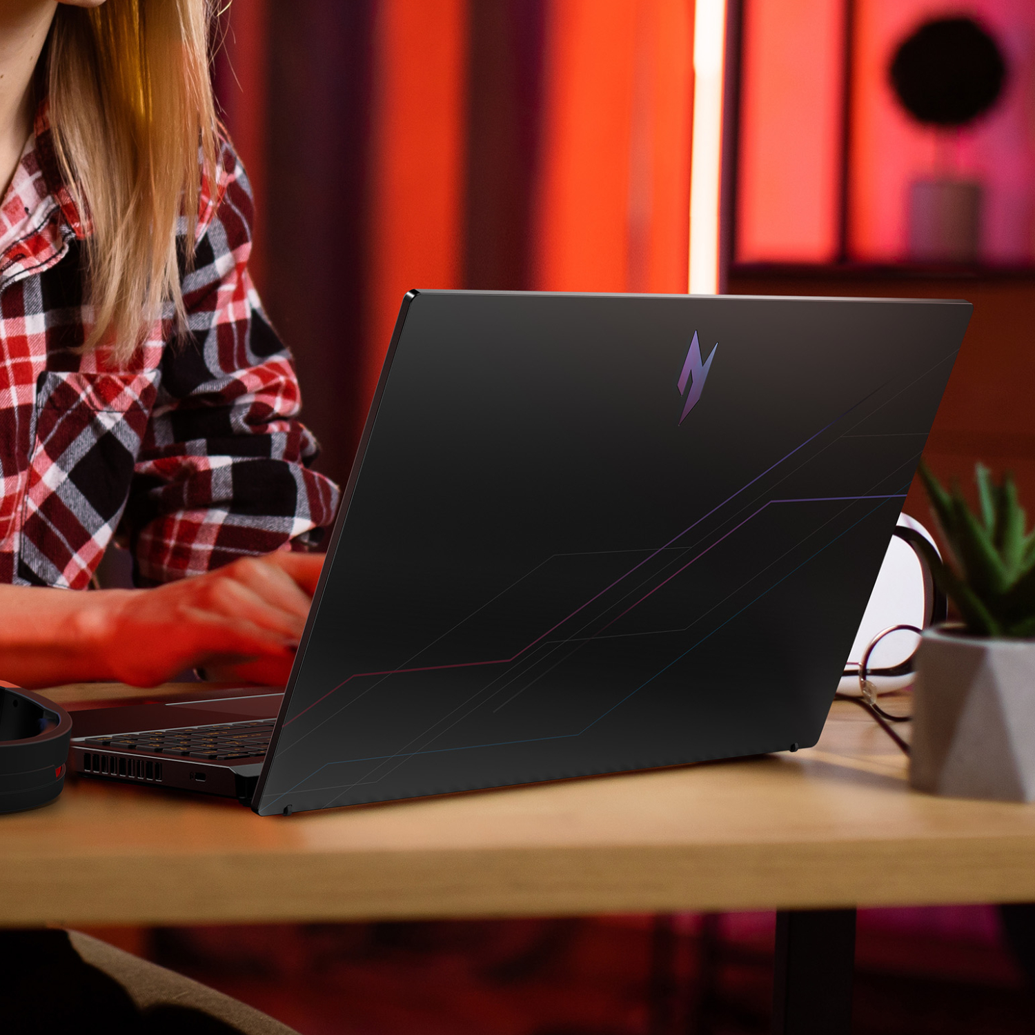 Acer NITRO V 15 Gaming Laptop 15.6″ | AMD Ryzen 7 | 16GB | 512GB | RTX 5060 8GB | Windows 11 Home - Image 7